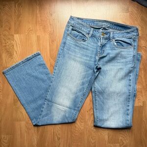 American Eagle Long Light Wash Favorite Boyfriend Stretch Jeans